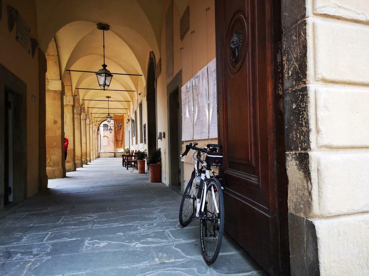 La Casina Dell'Agania Apartment Arezzo Bagian luar foto